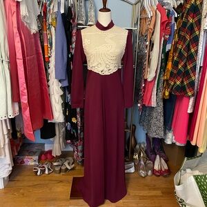 Vintage Peacock Crochet Maci - Size Medium